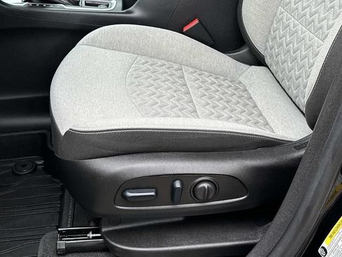 Used 2024 Chevrolet Equinox LS w/ LS Convenience Package FWD image 16