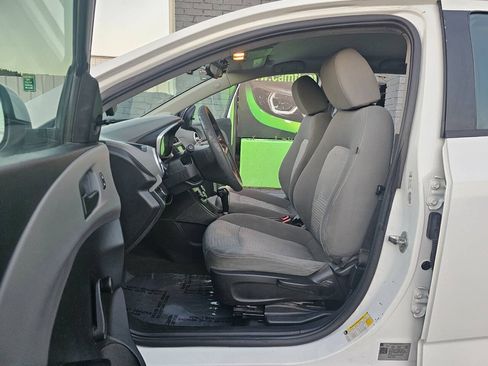 Used 2017 Chevrolet Sonic LT FWD image 14