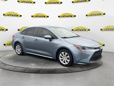 Used 2021 Toyota Corolla LE image 7