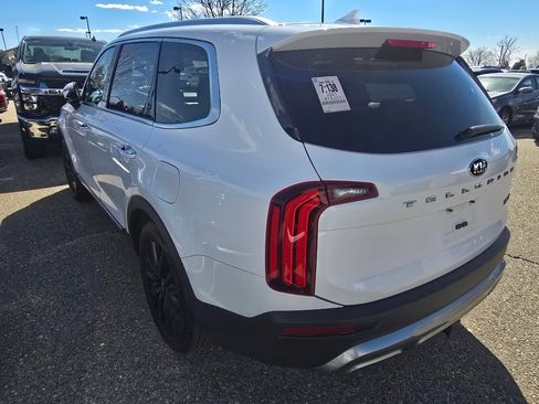 Used 2021 Kia Telluride SX w/ Towing Package image 3