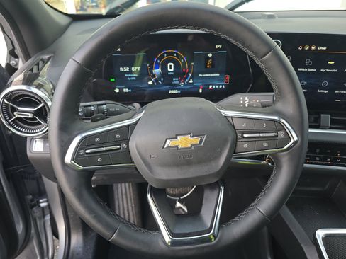 Used 2026 Chevrolet Equinox LT FWD image 15