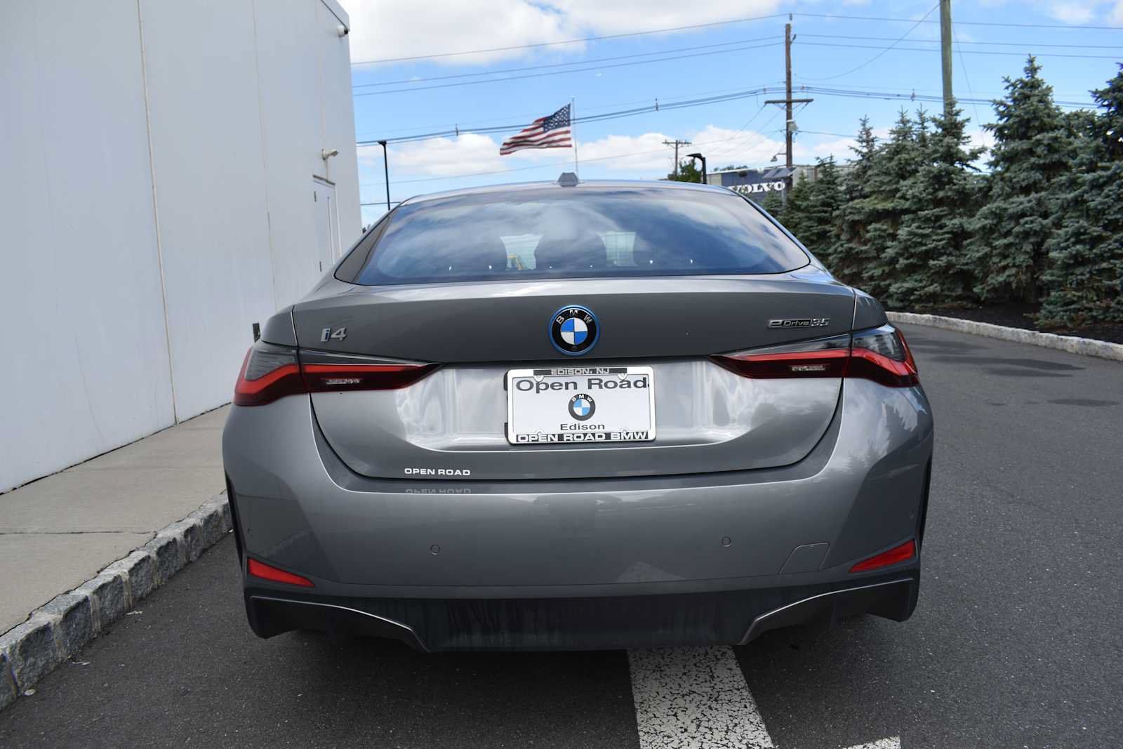 Used 2024 BMW i4 eDrive35 w/ Premium Package RWD image 6