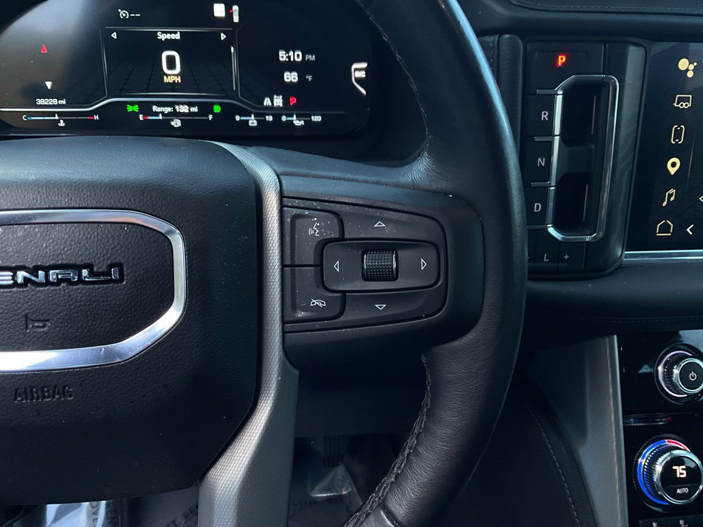 Used 2022 GMC Yukon Denali AWD/4WD image 12