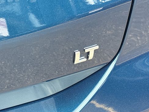 Used 2021 Chevrolet Equinox LT FWD image 8
