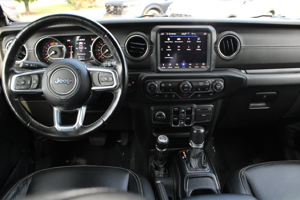 Used 2021 Jeep Wrangler Unlimited Sahara AWD/4WD image 15