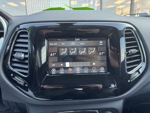 Used 2020 Jeep Compass Altitude image 8