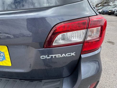 Used 2016 Subaru Outback 2.5i Premium AWD/4WD image 9