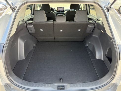 Certified 2025 Toyota RAV4 LE AWD/4WD image 32