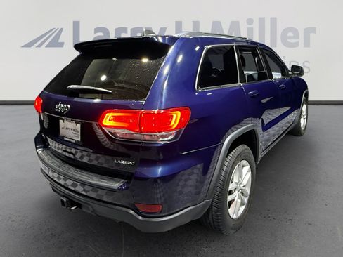 Used 2017 Jeep Grand Cherokee Laredo w/ Quick Order Package 23E AWD/4WD image 5