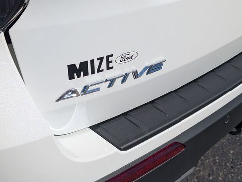 New 2026 Ford Explorer Active w/ Active Comfort Package image 16