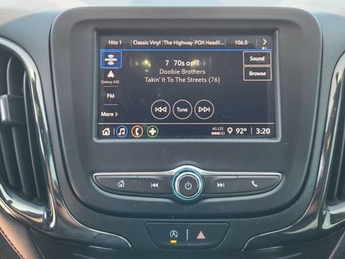 Used 2023 Chevrolet Equinox RS FWD image 16