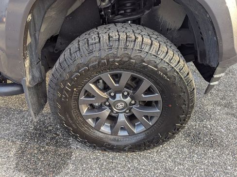 Used 2021 Toyota Tacoma SR5 image 11