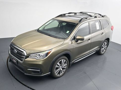 Used 2022 Subaru Ascent Limited w/ Technology Package AWD/4WD image 12
