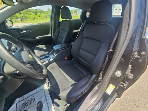 Used 2024 Chevrolet Malibu LT image 17