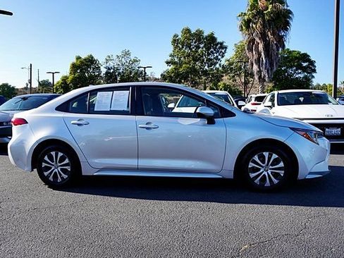 Used 2022 Toyota Corolla LE FWD image 7