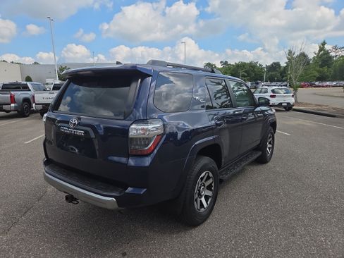 Used 2019 Toyota 4Runner TRD Off-Road Premium AWD/4WD image 3