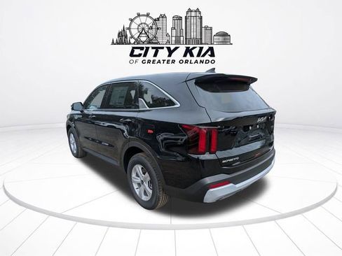 New 2026 Kia Sorento LX FWD image 4
