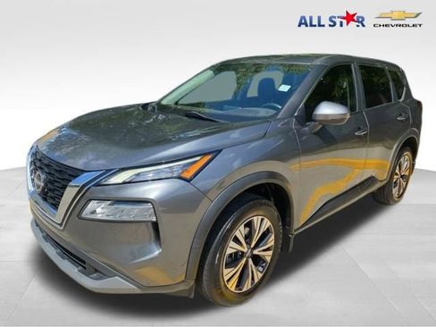Used 2023 Nissan Rogue SV image 1