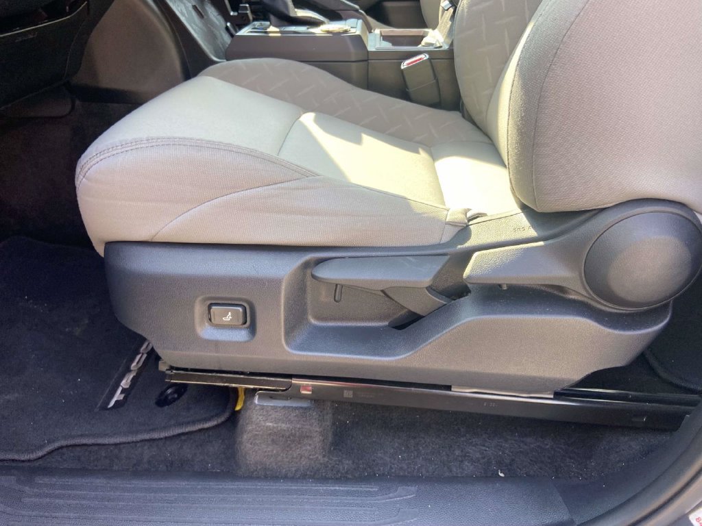 Used 2025 Toyota Tacoma SR5 RWD image 11