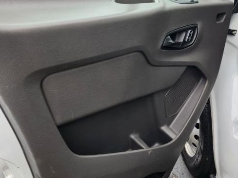 Used 2022 Ford Transit 350 DRW RWD image 14