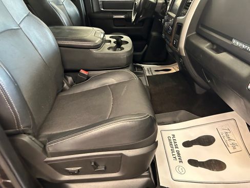 Used 2016 RAM 2500 Laramie w/ Convenience Group AWD/4WD image 33
