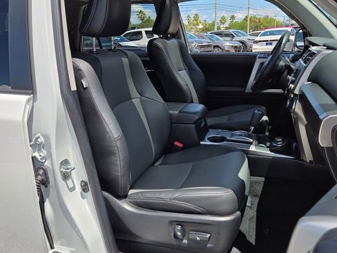 Used 2024 Toyota 4Runner SR5 Premium w/ Moonroof Package AWD/4WD image 18