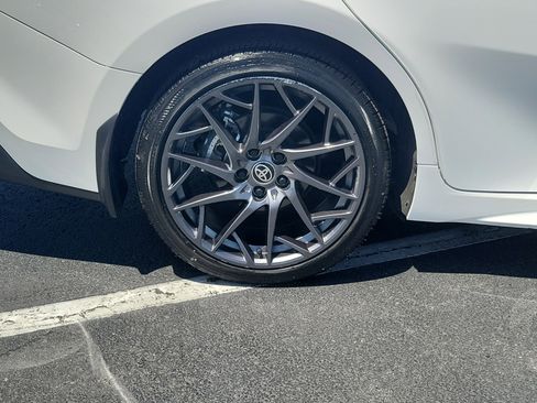 Certified 2025 Toyota Camry SE w/ Convenience Package AWD/4WD image 6