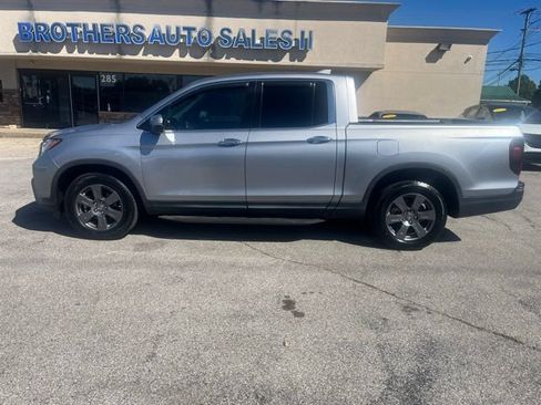 Used 2020 Honda Ridgeline RTL-E image 3