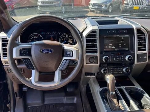 Used 2015 Ford F150 King Ranch w/ Equipment Group 601A Luxury AWD/4WD image 9
