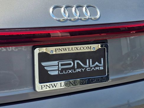 Used 2021 Audi e-tron Premium w/ Convenience Plus Package AWD/4WD image 14
