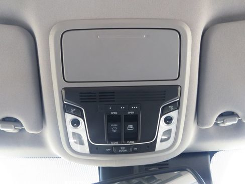 Used 2019 Honda Ridgeline RTL-E image 26
