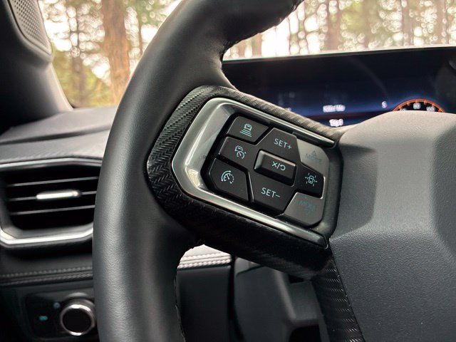 Used 2025 Ford Mustang GT Premium RWD image 28