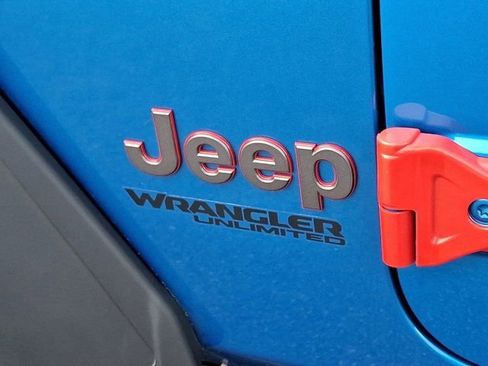 Certified 2021 Jeep Wrangler Unlimited Rubicon w/ Cold Weather Group AWD/4WD image 34