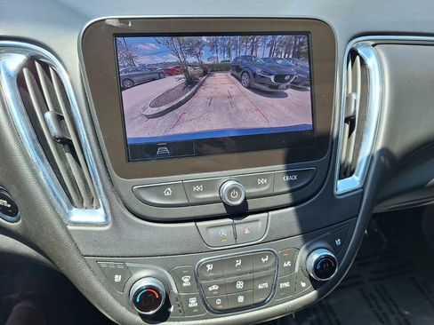 Used 2024 Chevrolet Malibu LT FWD image 14
