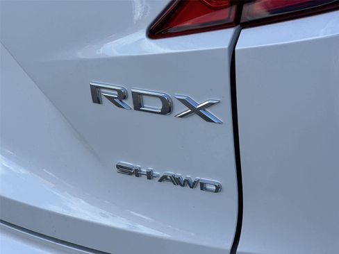 New 2026 Acura RDX SH-AWD w/ Advance Package image 8