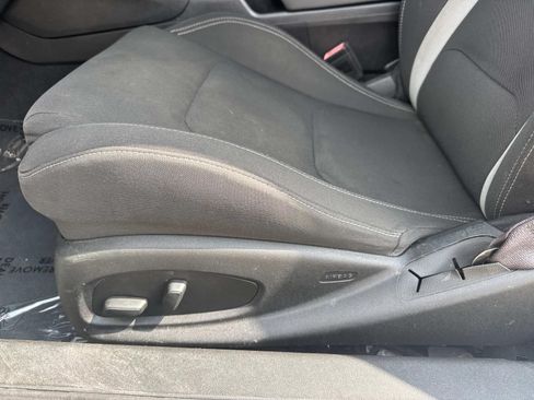 Used 2017 Chevrolet Camaro LT RWD image 17