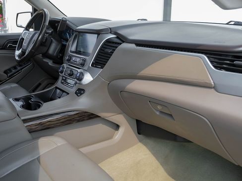 Used 2018 GMC Yukon SLT w/ Open Road Package image 11