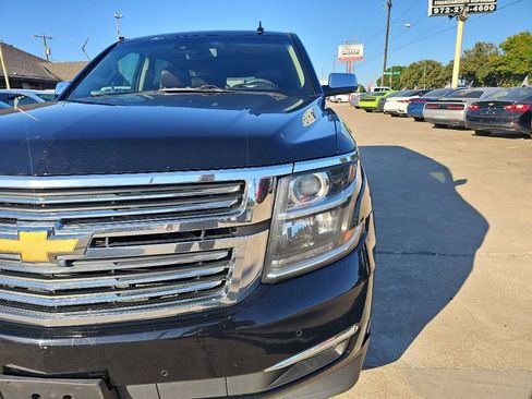 Used 2016 Chevrolet Suburban LTZ image 8