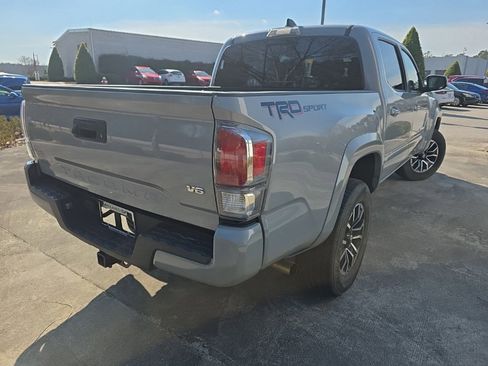 Used 2021 Toyota Tacoma TRD Sport image 5
