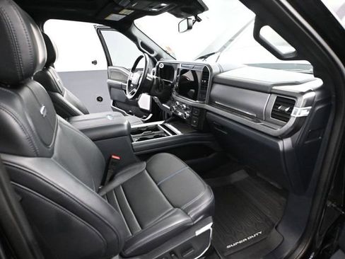 Used 2025 Ford F250 Platinum image 53