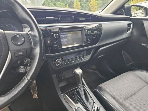 Used 2016 Toyota Corolla S FWD image 31