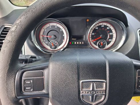 Used 2017 Dodge Grand Caravan SE w/ Power Window Group FWD image 12
