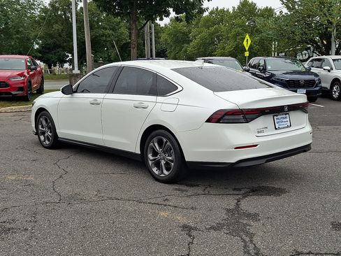 Used 2024 Honda Accord EX image 4