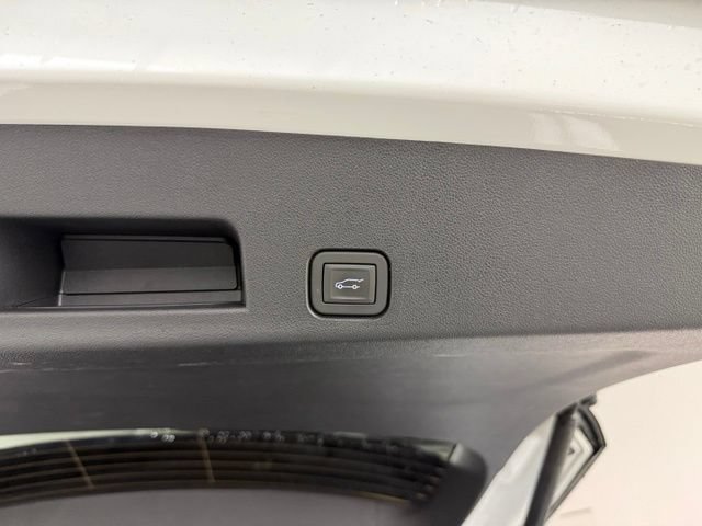 Certified 2026 Buick Enclave Preferred FWD image 9
