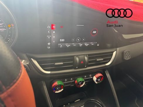Used 2020 Alfa Romeo Giulia Quadrifoglio RWD image 17