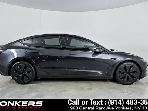 Used 2025 Tesla Model 3 Long Range AWD/4WD image 9