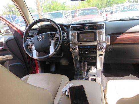 Used 2015 Toyota 4Runner Limited image 28