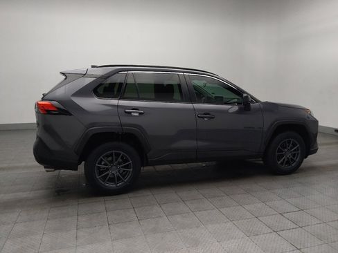 Used 2020 Toyota RAV4 LE FWD image 10