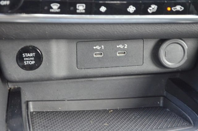 Used 2025 Nissan Rogue SV AWD/4WD image 28