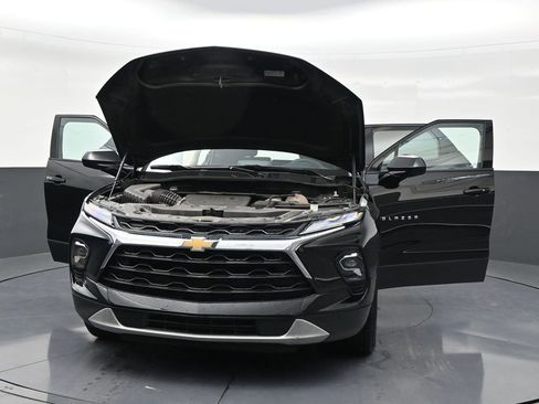 Used 2024 Chevrolet Blazer LT FWD image 33